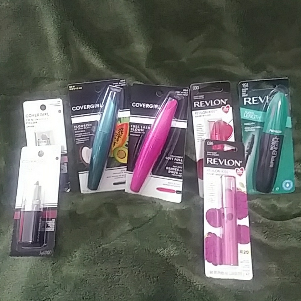 Bundle of 7 Revlon/Covergirl Cosmetics
